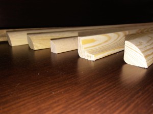 Ćwierćwałek 1,5 x 1,5 cm - wklęsły - SOSNA